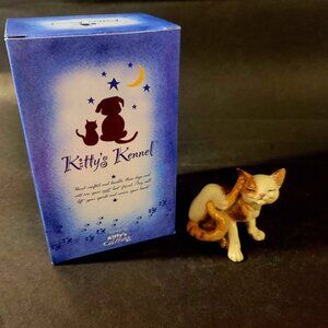 "Itchy" Cat Figurine Kitty's Kennel, by Kitty's Critters.
